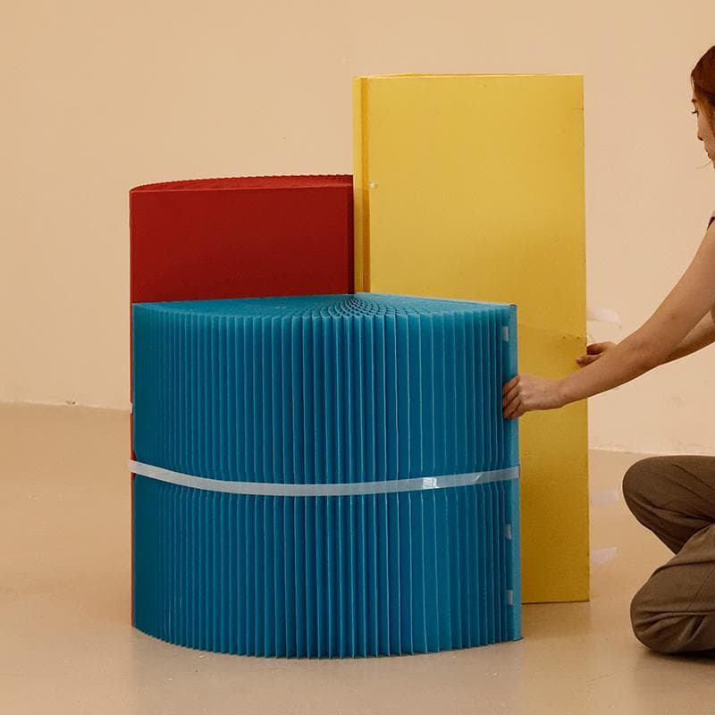 三色組み合わせ階段円柱型ディスプレイ台 直径80cm高さ98㎝ 陳列台 展示会