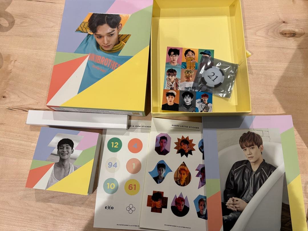 EXO チェン グッズ CD まとめ売り Chen ポスター　うちわ トレカ