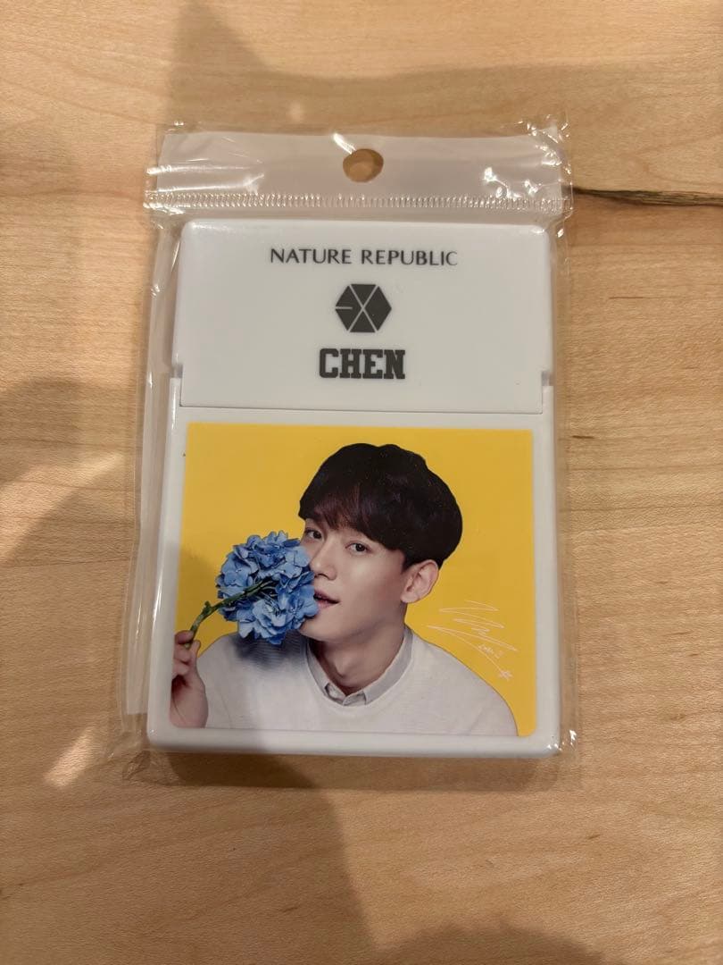EXO チェン グッズ CD まとめ売り Chen ポスター　うちわ トレカ