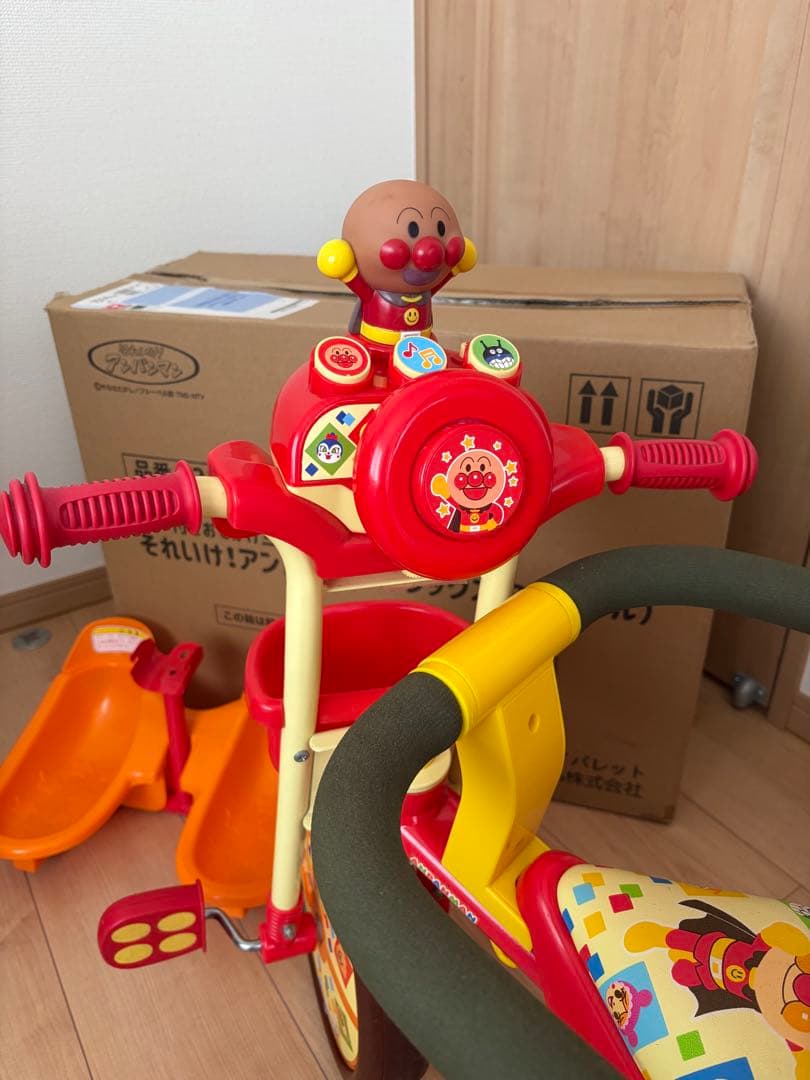 ☺︎アンパンマン 三輪車 デラックスR ブザー日除付き エコメルカリ便でお得☺︎‼︎