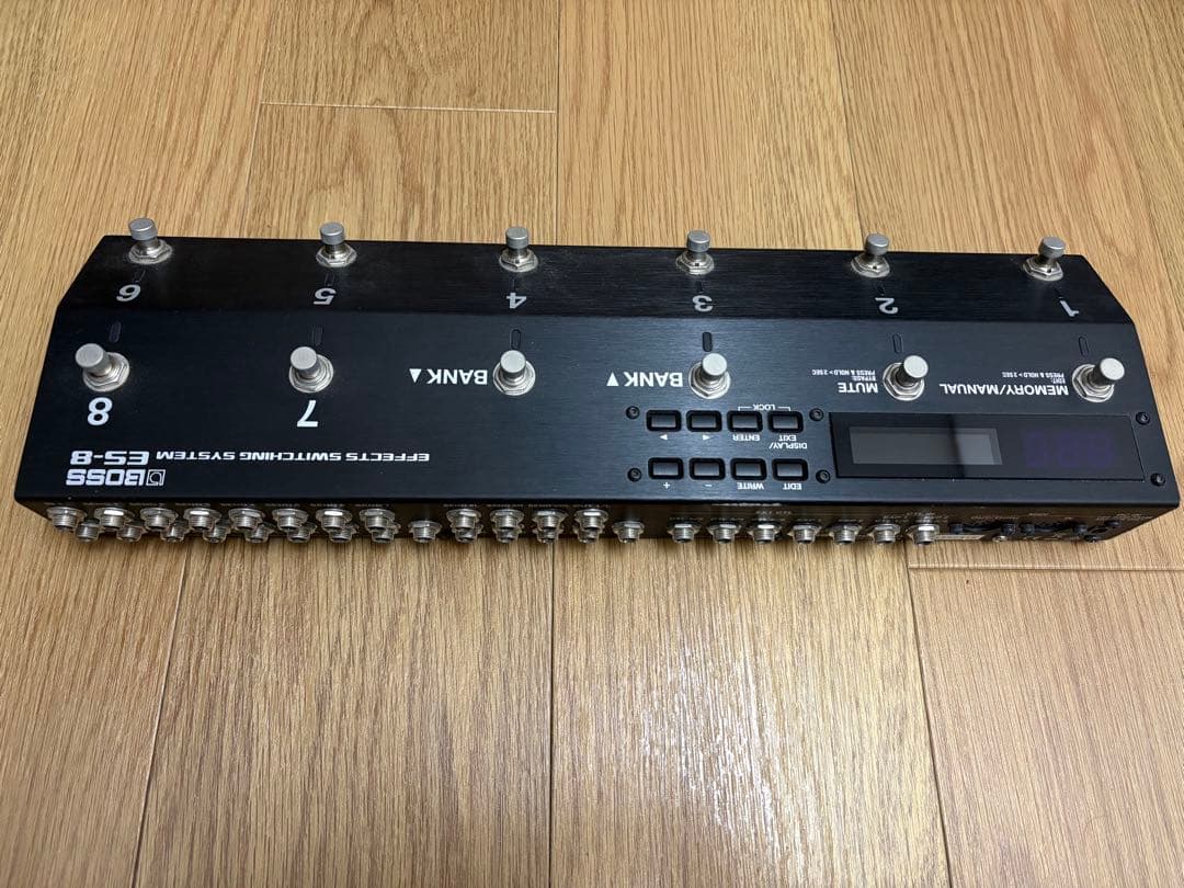BOSS ES-8 プログラマブルスイッチャー