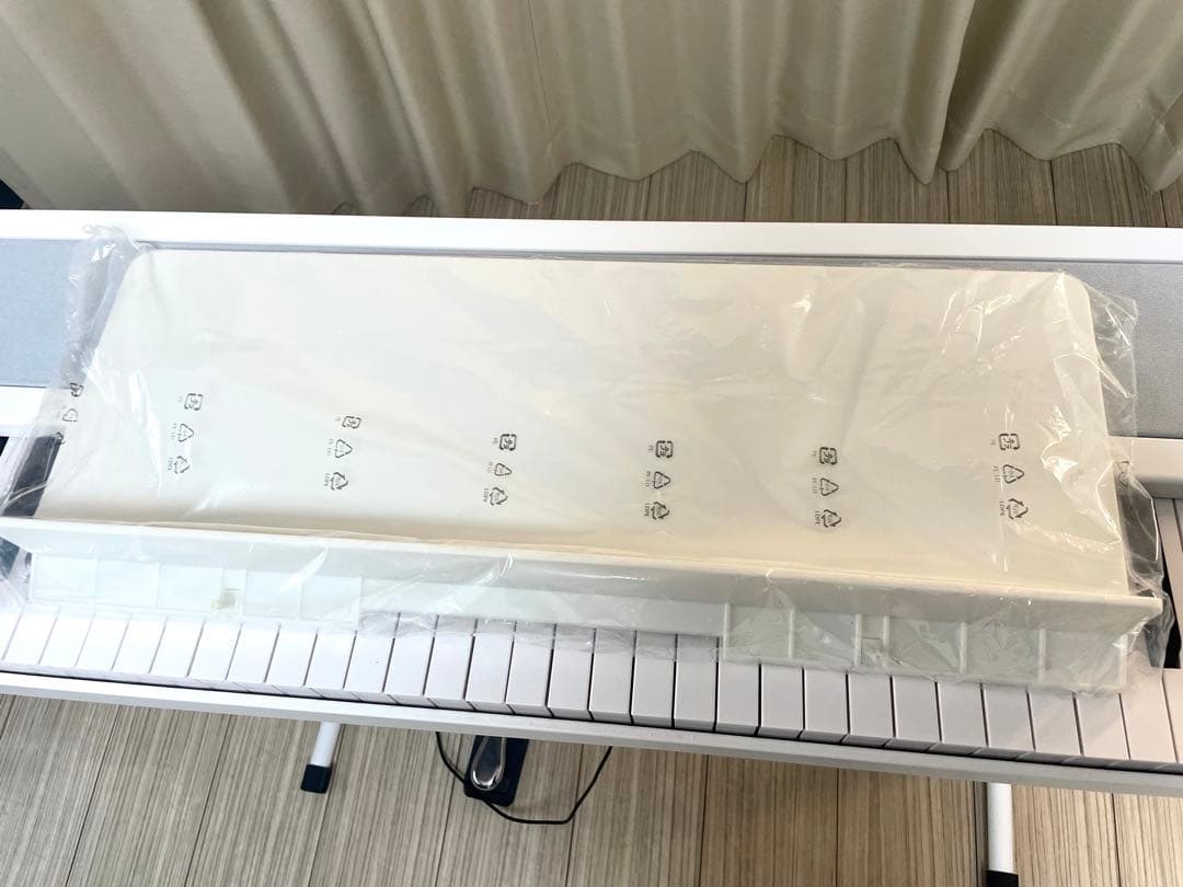 KORG 電子ピアノ B2 【23製 】88鍵盤 /譜面立て&ペダル付属