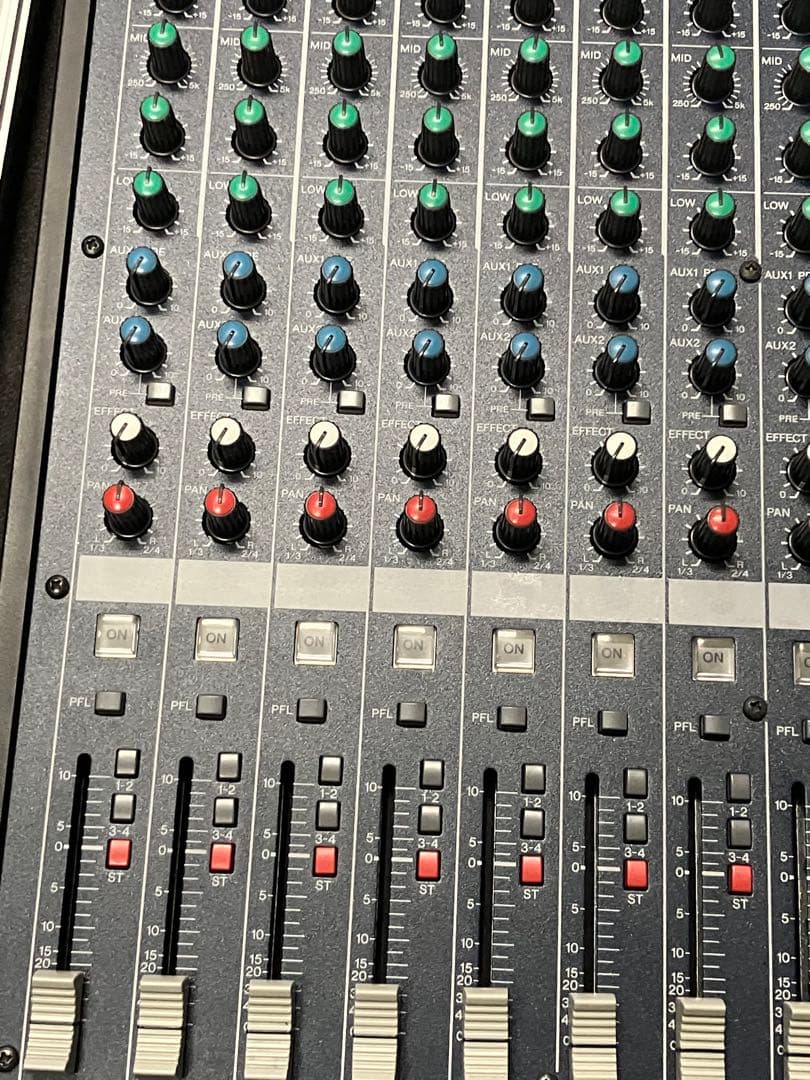 ケース付、美品、YAMAHA MG166CX アナログミキサー 16ch