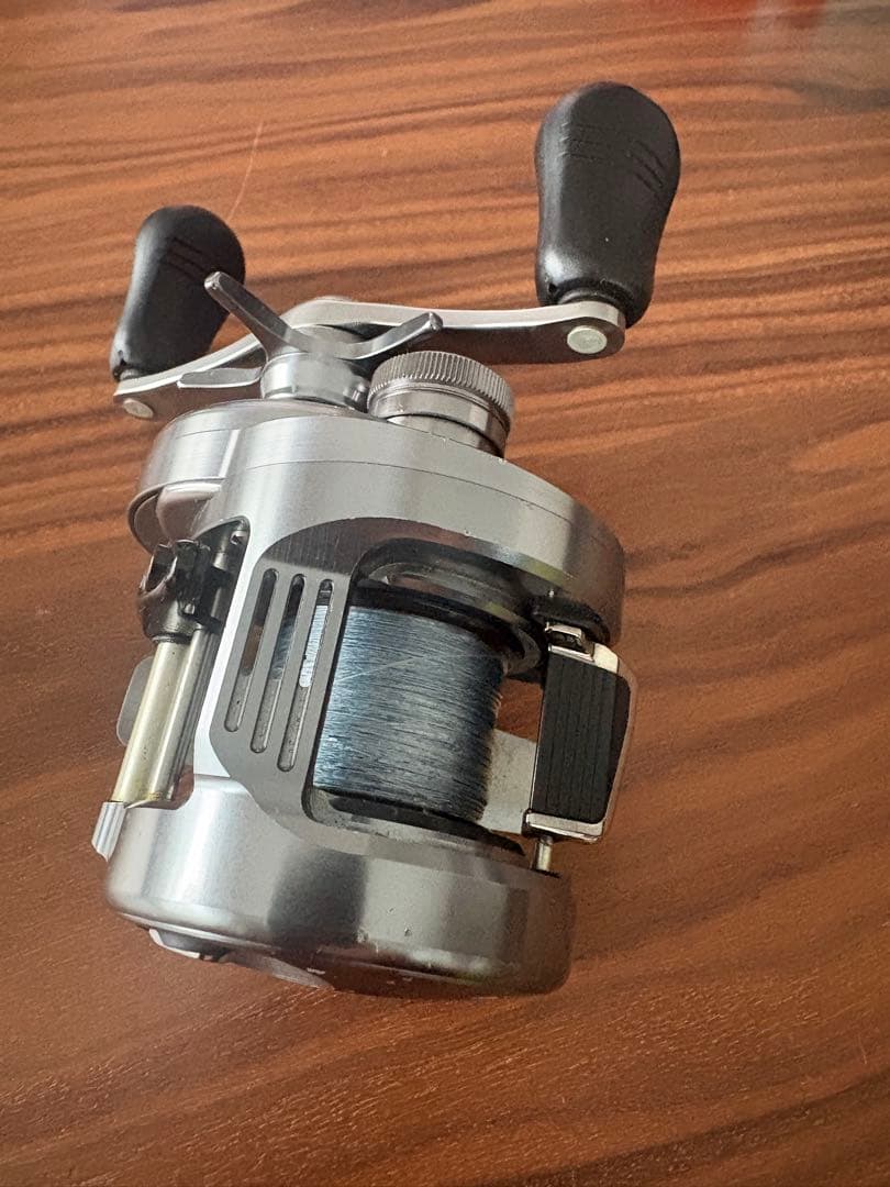 リール SHIMANO CALCUTTA CONQUEST DC100HG