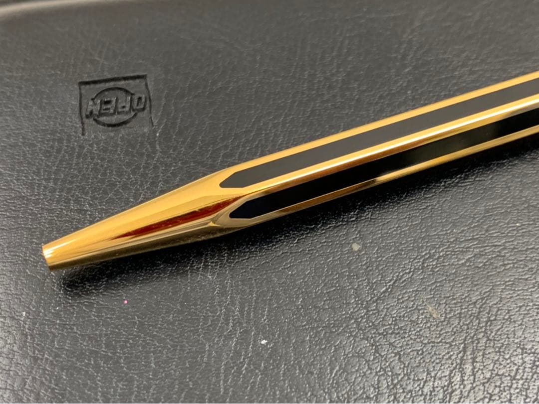 筆記OK良品 カランダッシュ ボールペン ストライプ 金黒 ノック式 青 GP