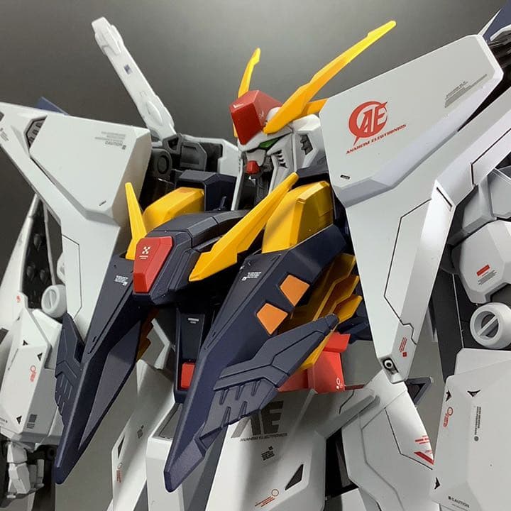 HGUC RX-105 クスィーガンダム　塗装済完成品
