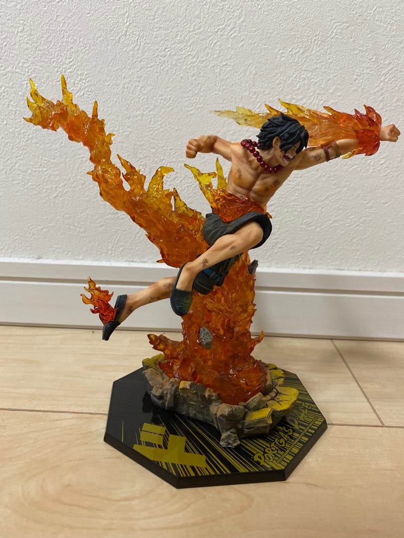 ワンピース　フィギュアーツzero　エース　マルコ　白ひげ海賊団セット