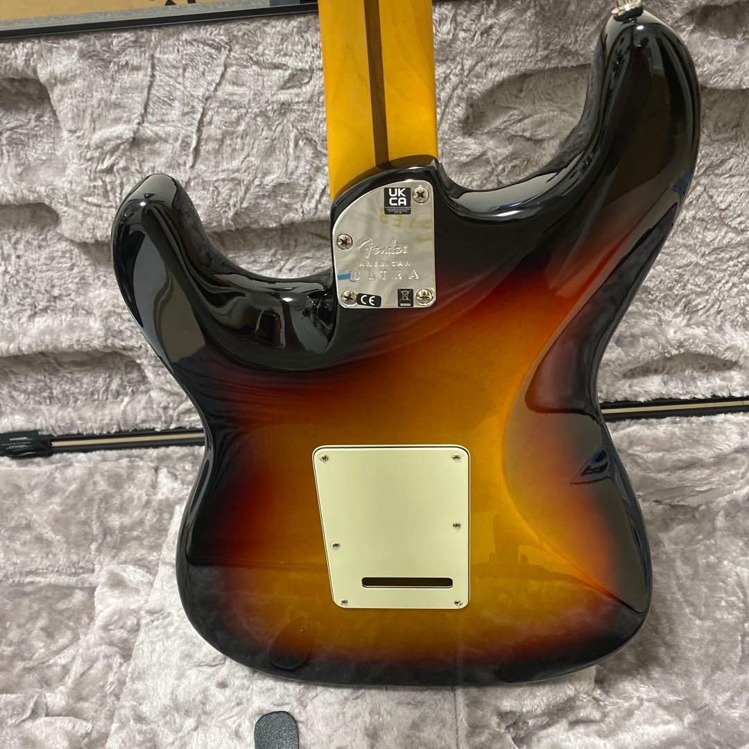 新品Fender American Ultra Stratocaster