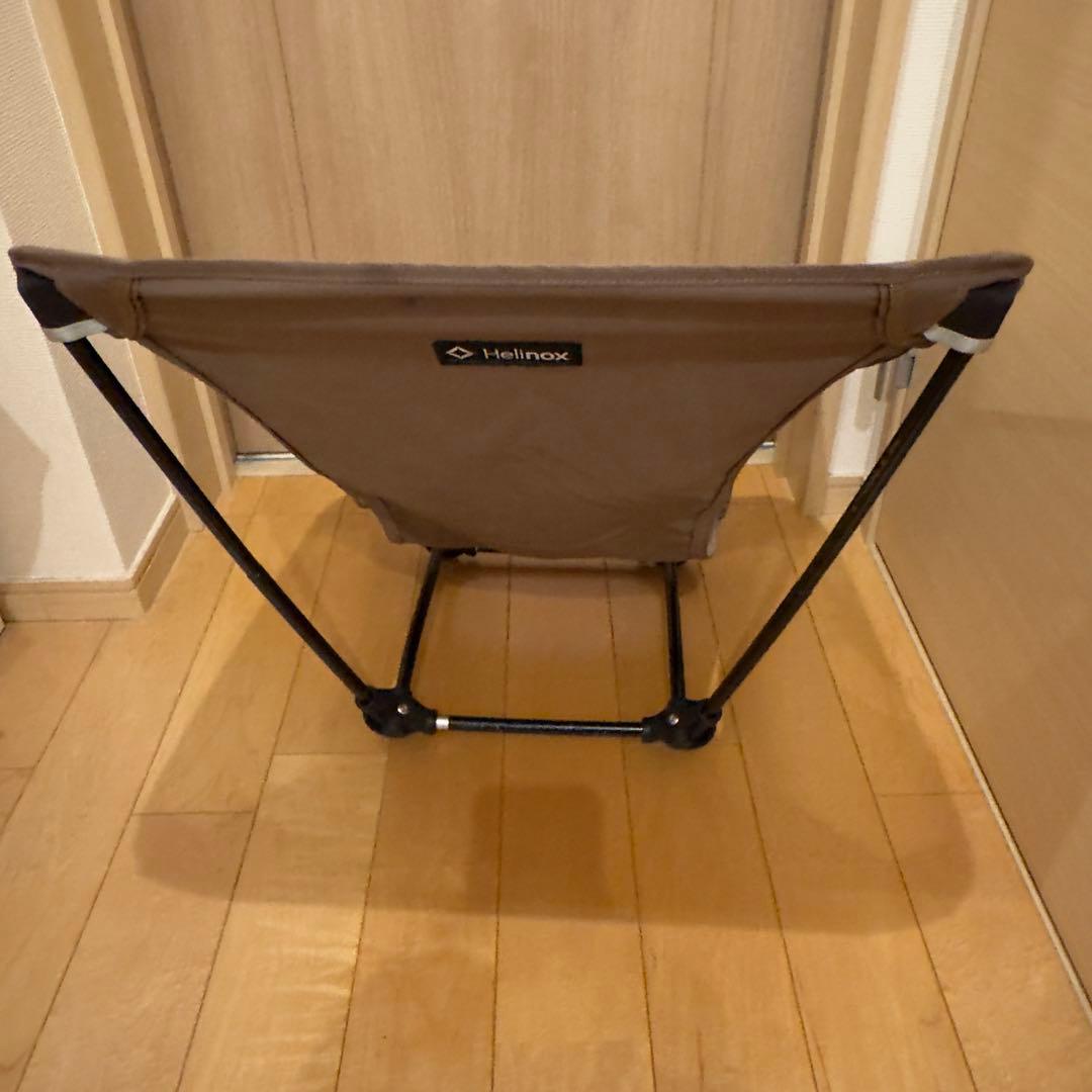 人気　Helinox グラウンドチェア　コヨーテタン　軽量チェア