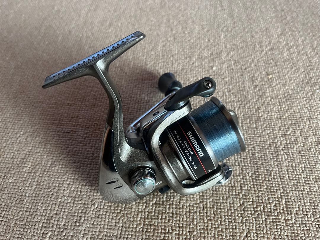 ダイワ クレスト3500 シマノ アリビオ2500 2個まとめ売り