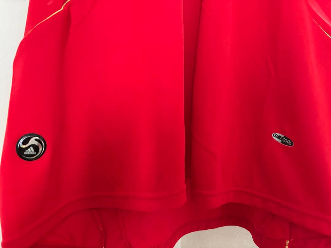 リバプール　ユニフォーム