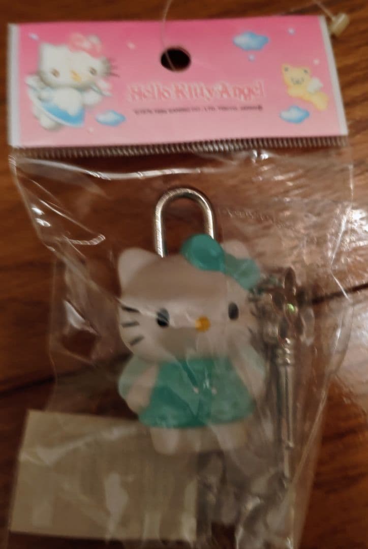 【希少】ハローキティ エンジェル 南京錠 8個セット 平成レトロ （バラ売り可）