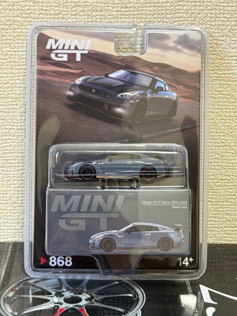 ミニカー MINIGT 1/64 Nissan GT-R Nismo R35 2024