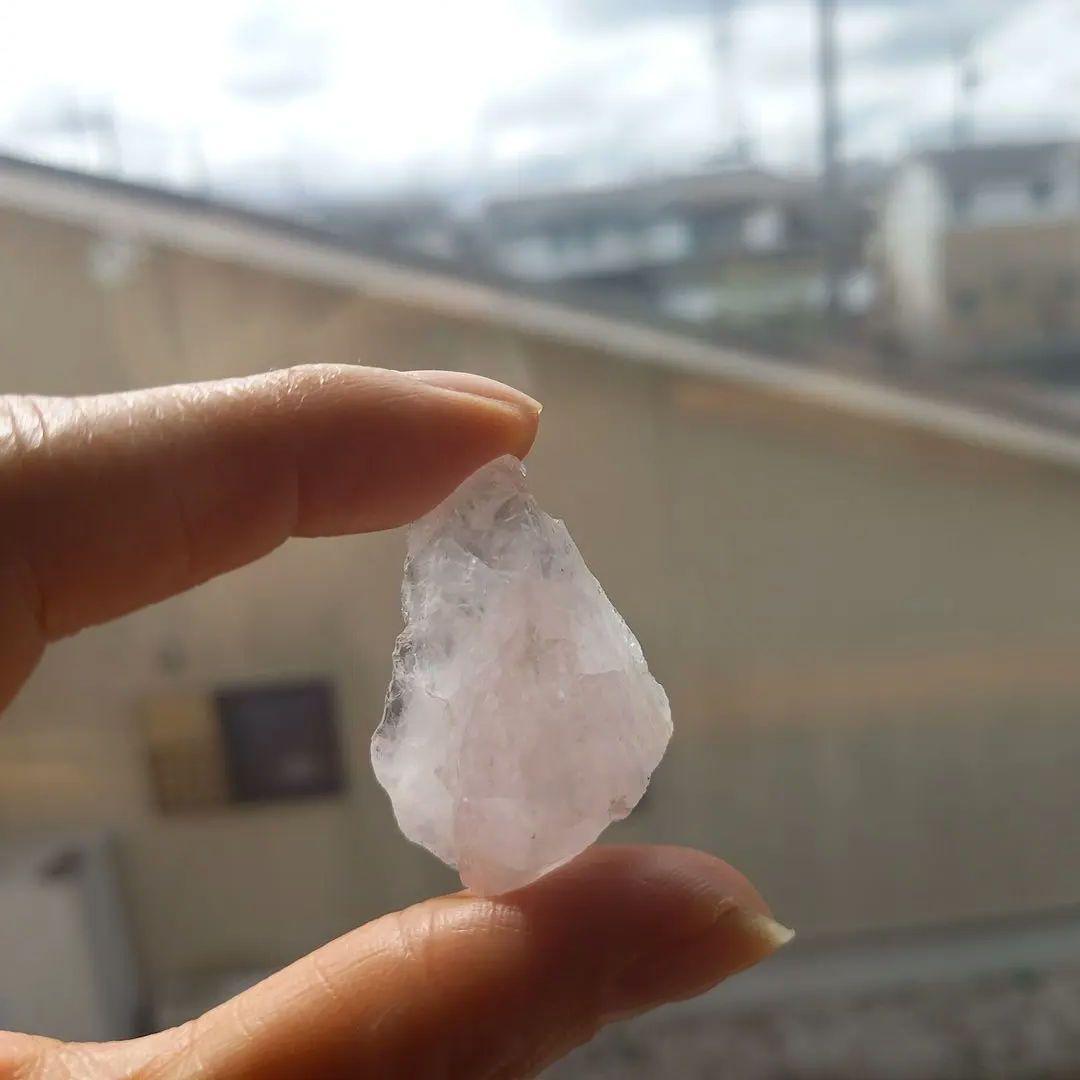 アンダラクリスタル　ネリーピンク　希少