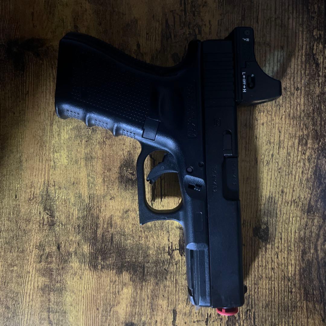 東京マルイ　Glock 19 Gen 4 (マイクロプロサイト付き)