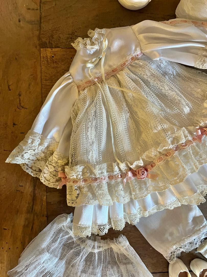 ◆フランスアンティーク｜限定1セットビスクドールフリルレスドレス靴ペチコート靴下