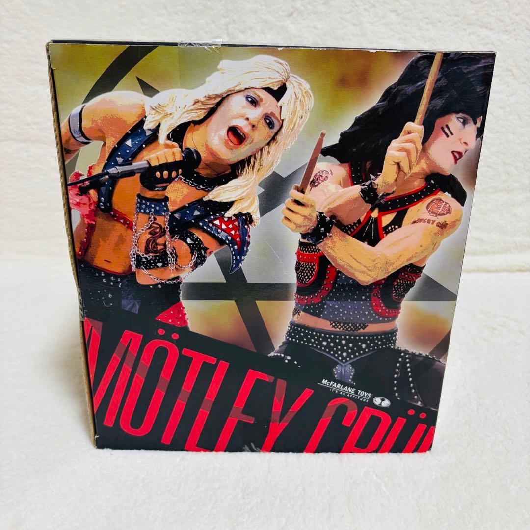 マクファーレントイズ モトリークルー SHOUT AT THE DEVIL