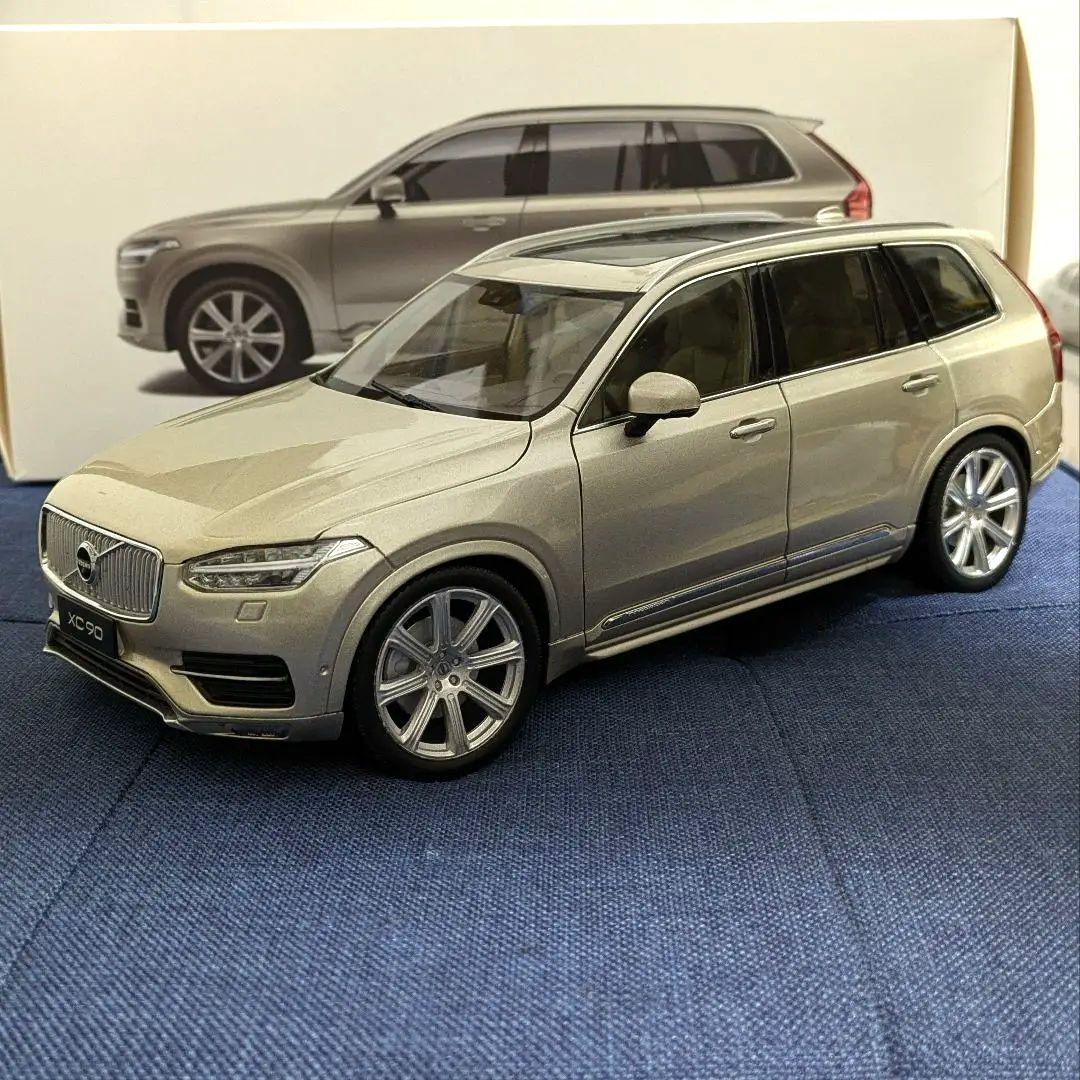 ボルボ　 XC90 ミニカー 1/18　修復あり　ジャンク