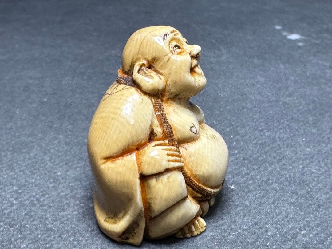 極上　根付　仏像　天然素材　アンティーク　和彫　置物　骨董　飾り物　古美術品