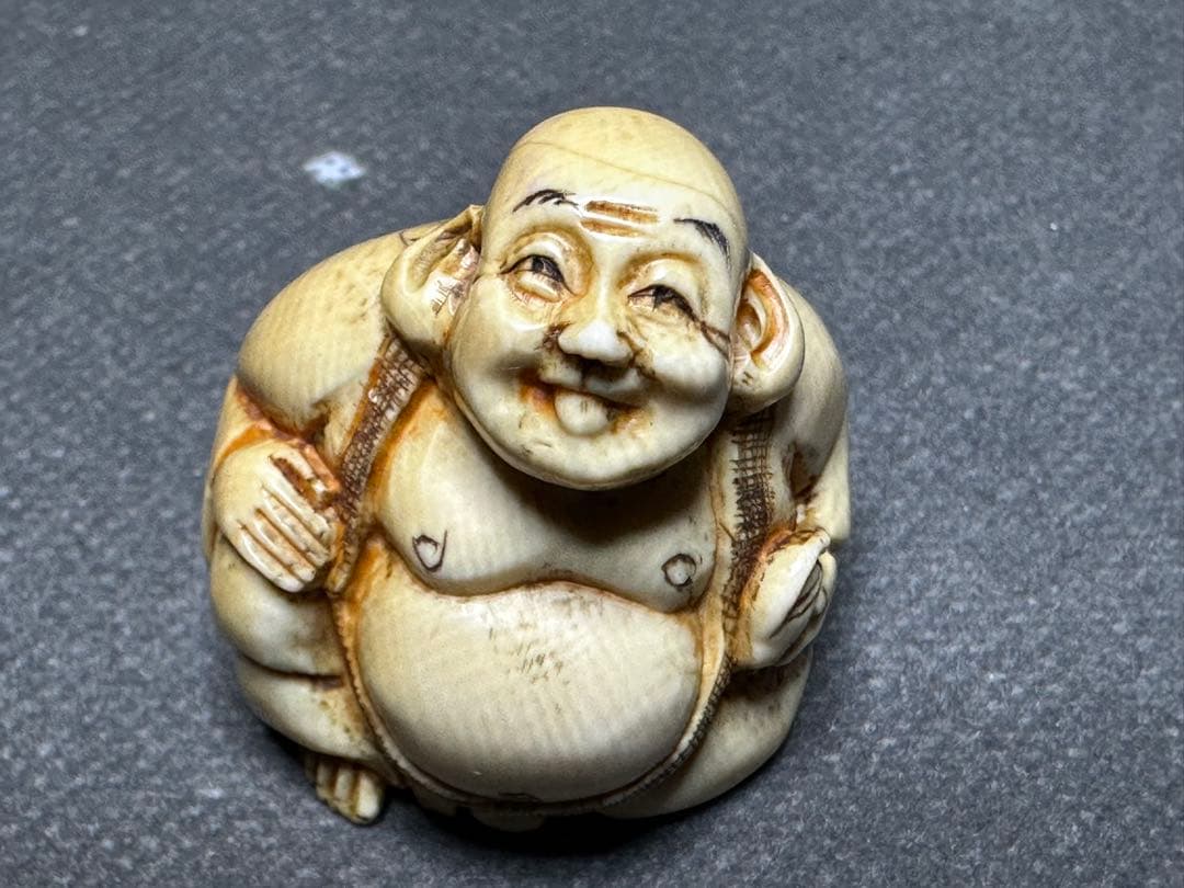 極上　根付　仏像　天然素材　アンティーク　和彫　置物　骨董　飾り物　古美術品