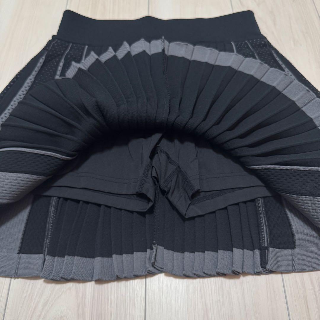 アディダス 中綿 タートル プリーツスカート セットアップ 秋冬 プライムニット