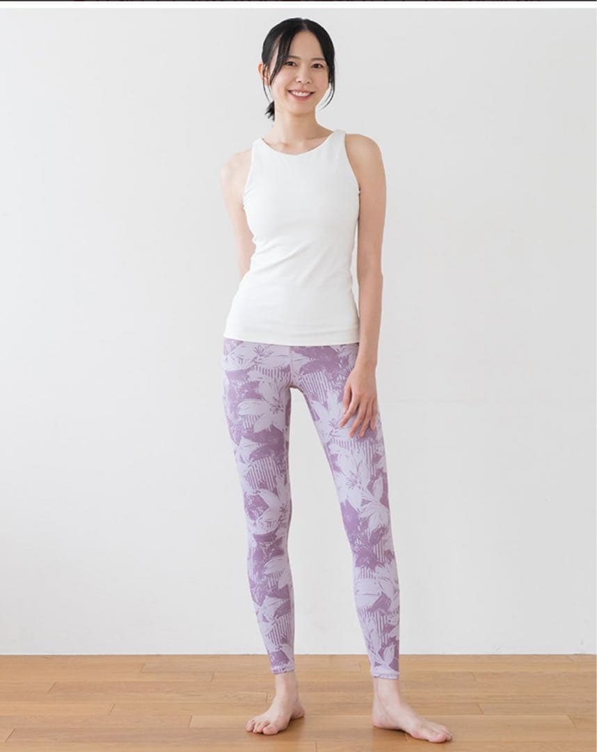 【新品】お値下げ⭕️ SUKALA タンクトップレギンスセットアップ　Sサイズ