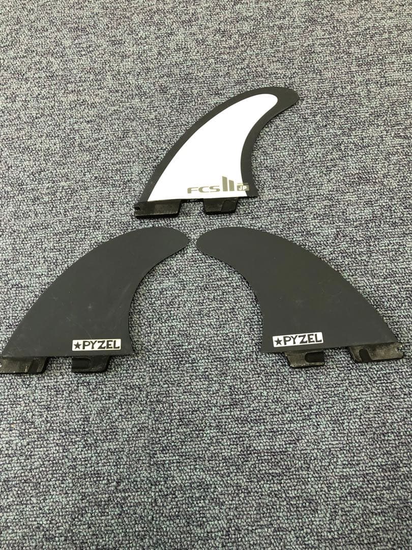 PYZEL パイゼル SHADOW シャドウ フィン・ケース付き！