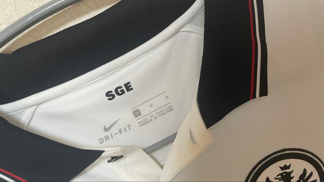 【新品タグ付】21-22 鎌田大地 フランクフルト EL優勝L フルパッチ正規品