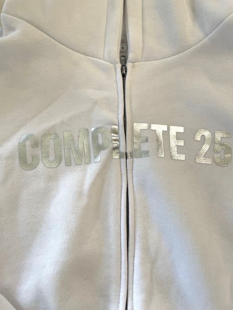 浜崎あゆみ　カウントダウン　パーカー S