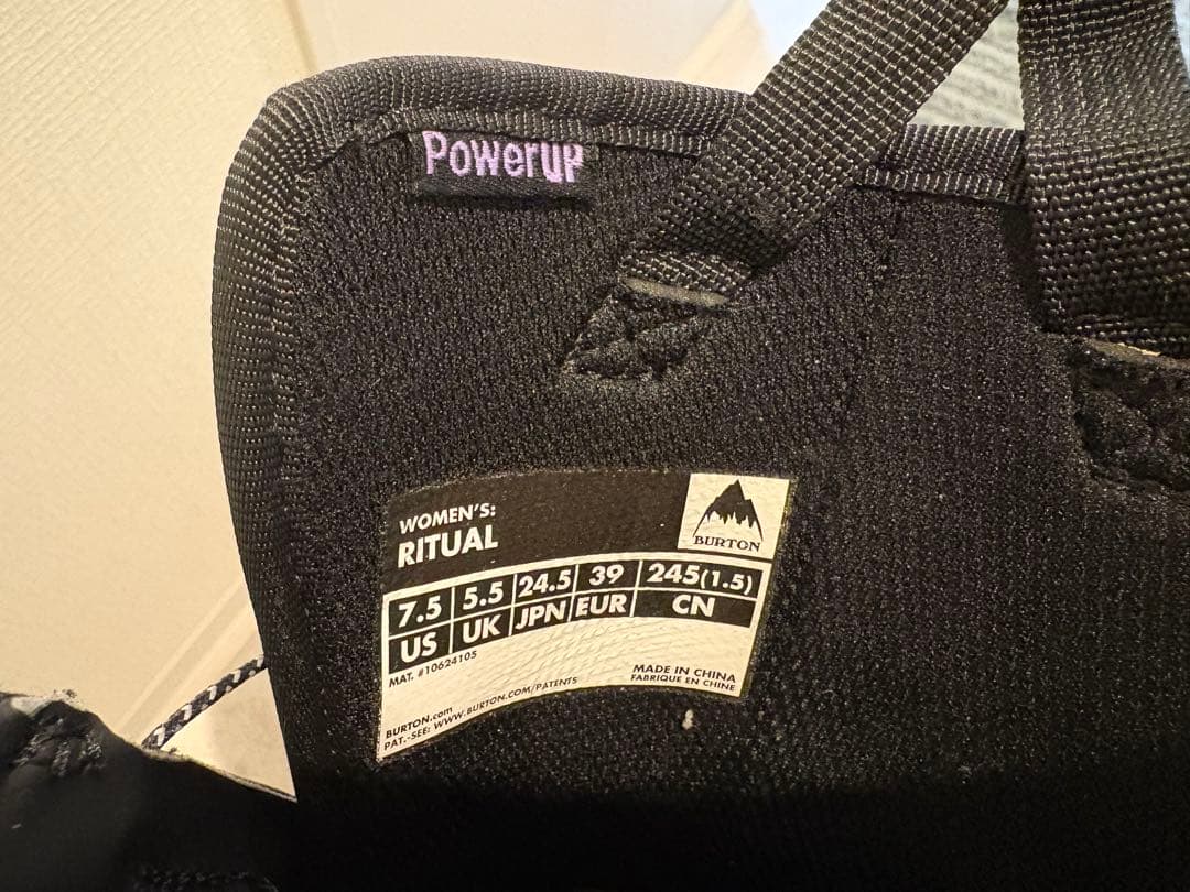BURTON 女性用スノーボードブーツ INPRINT3