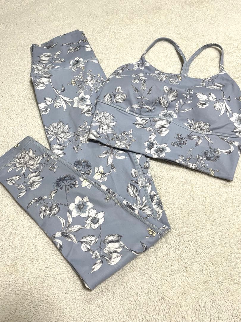 [SUKARA]ボタニカル柄☆ヨガウェア上下2点セット