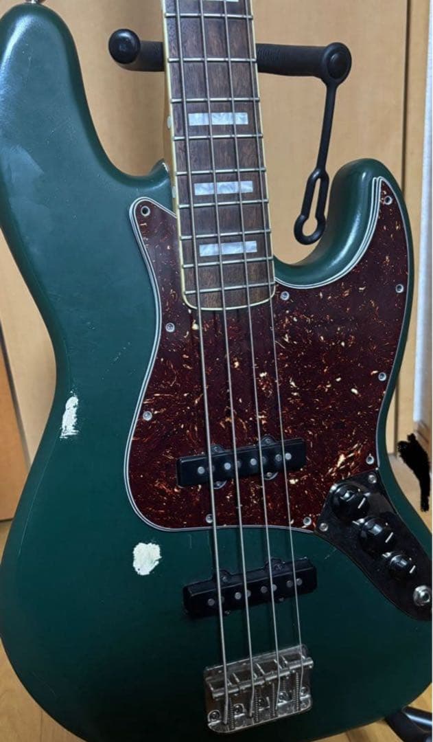 ベース squire classicvibe 60s jazzbass fender