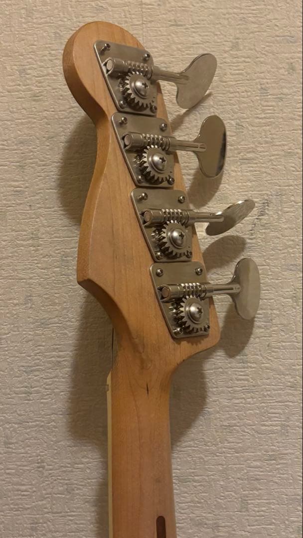 ベース squire classicvibe 60s jazzbass fender