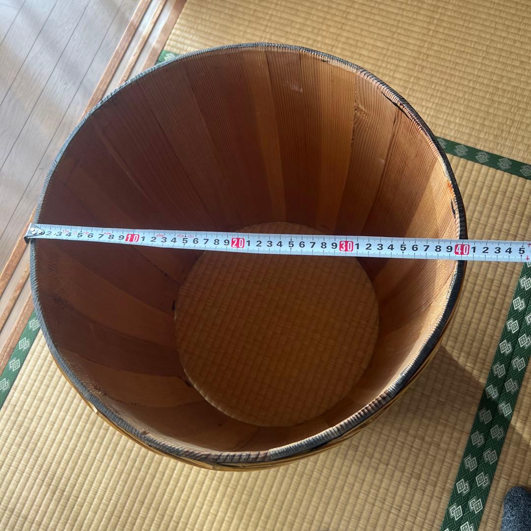 担ぎ桶和太鼓（胴のみ）