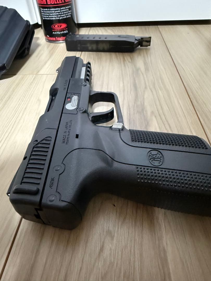 東京マルイ FN5-7 ガスブローバック　セット売り