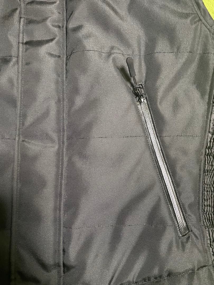 MCワークス　プロテクトウィンターベスト　ブラック×モノトーンカモ　Ｌサイズ