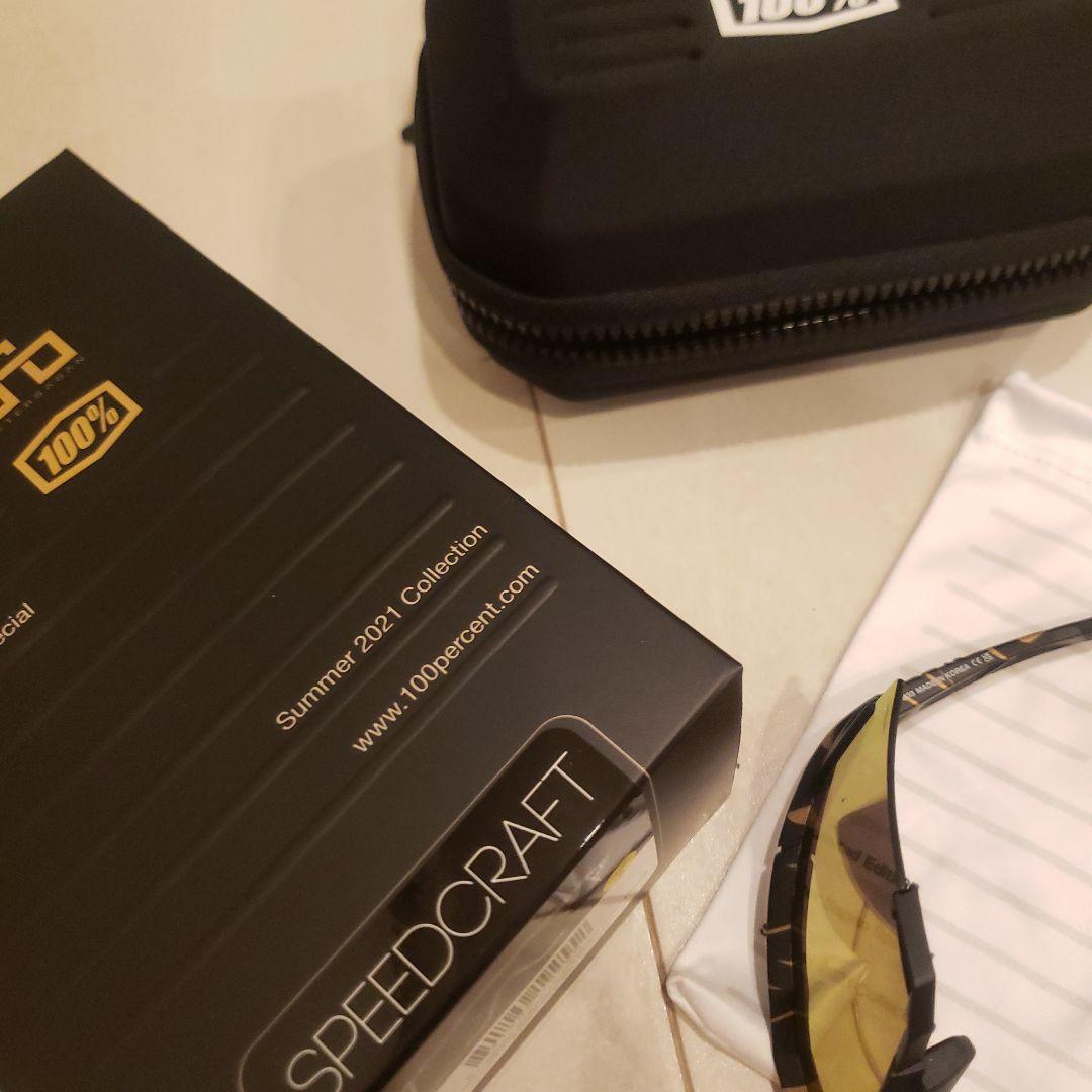 100%ワンハンドレッド SPEEDCRAFT スポーツサングラス ゴールド
