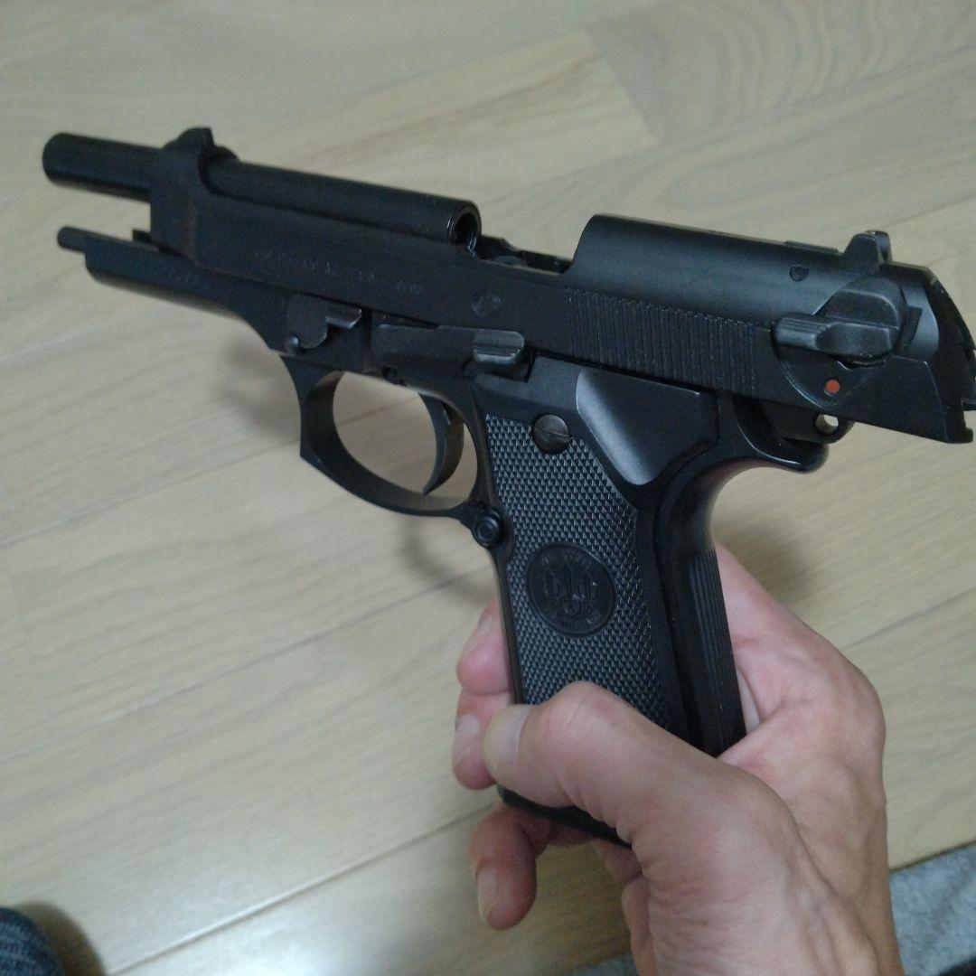 東京マルイ製ベレッタM92ガスガン　BB弾3000発と８割位残ったガス缶セット！