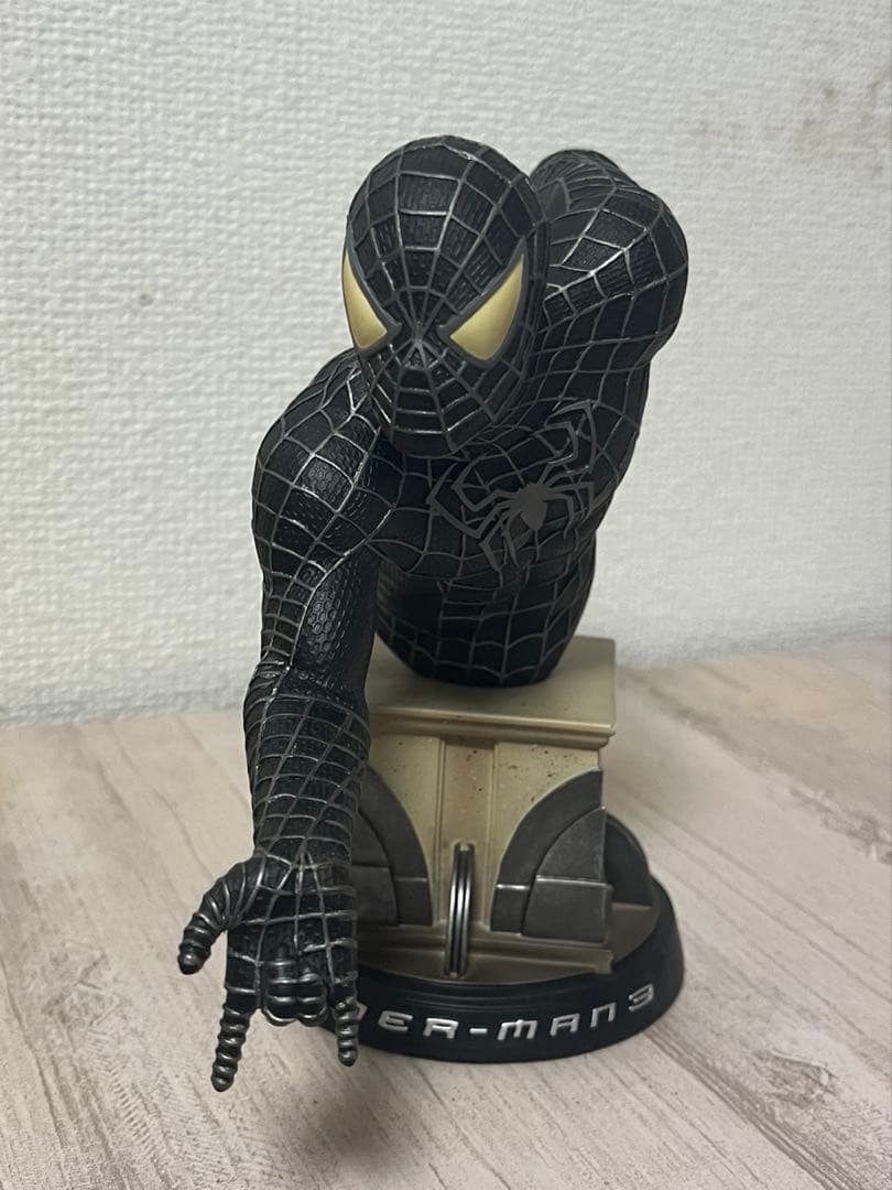 日本限定　スパイダーマン ミニバスト　ブラックバージョン　胸像