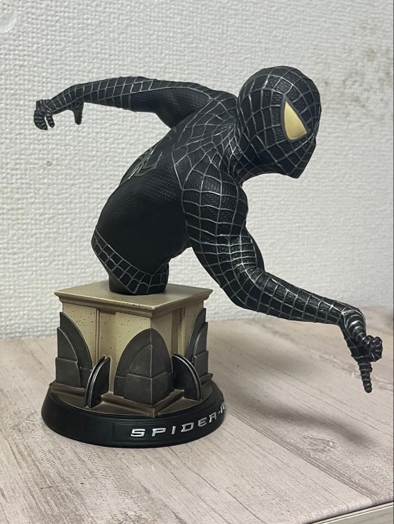日本限定　スパイダーマン ミニバスト　ブラックバージョン　胸像