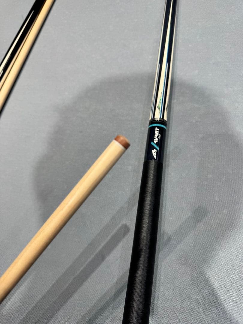 ビリヤードキュー、メッヅ AVANT、AVT-24A調整用六角付き