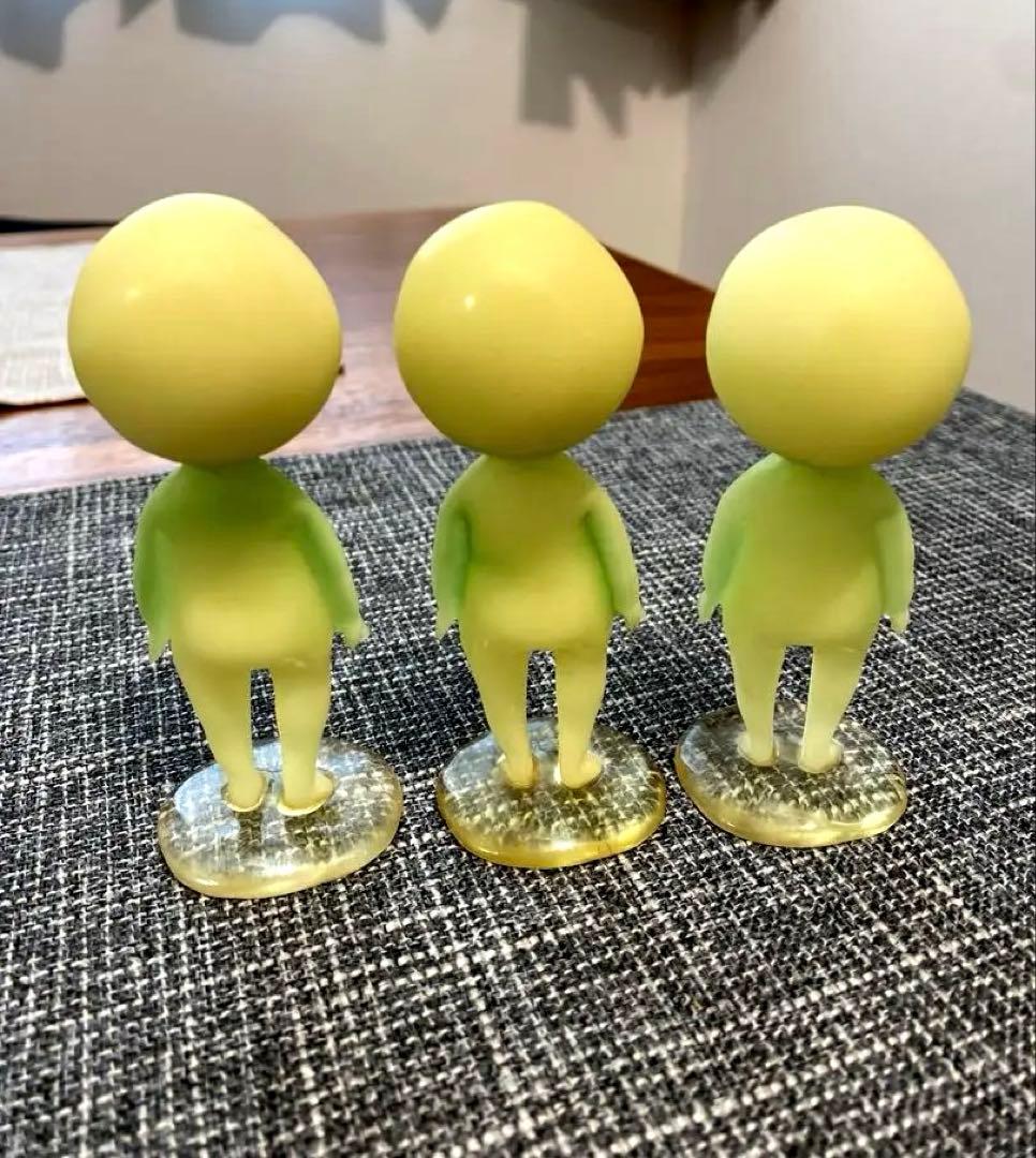 [廃盤・レア品]もののけ姫・コダマ(木霊)立つ 蛍光、蓄光3体セットフィギュア