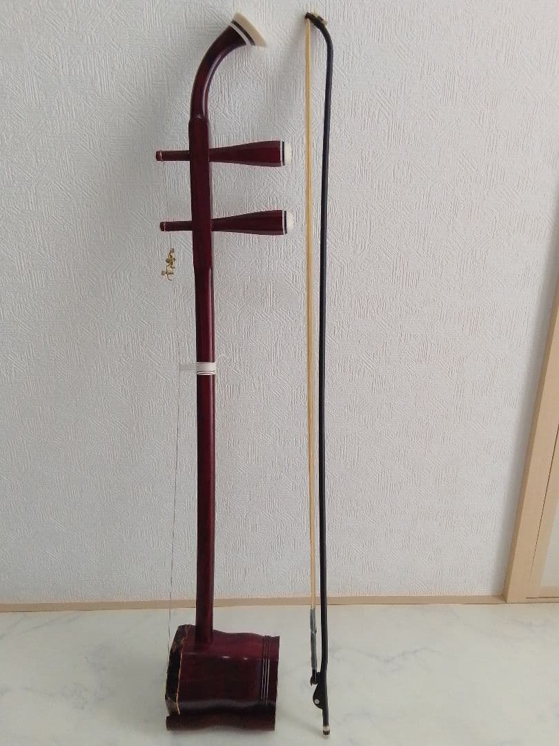 萬菊根 二胡 優質紫檀 錫芸楽器 中国 民族楽器 弦楽器 ケース付