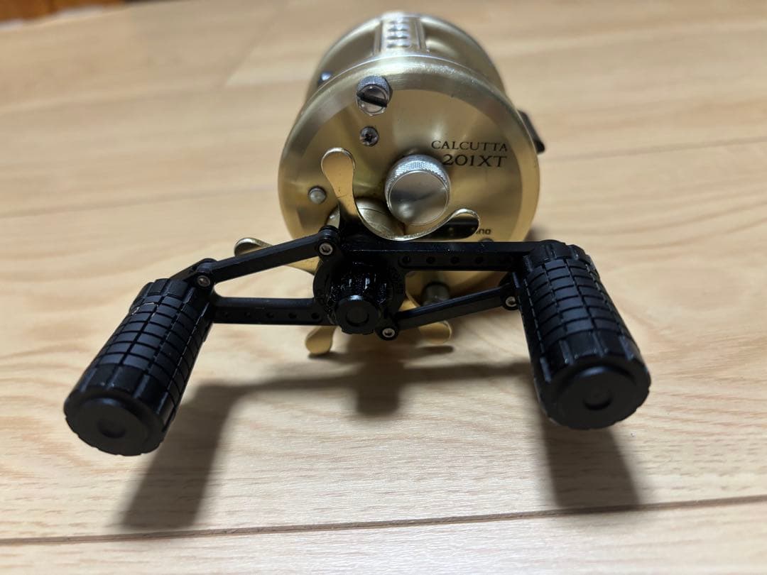 カルカッタ201XT （カスタムハンドル）