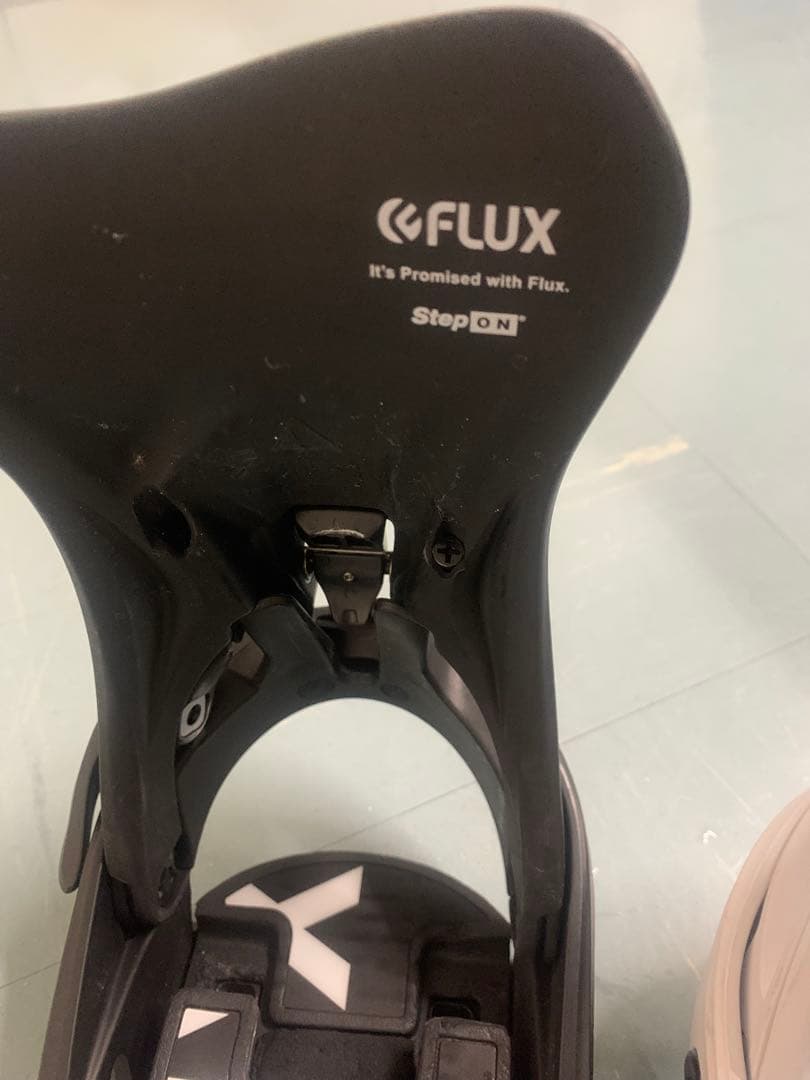 FLUX step onビンディング ホワイト/ブラック S