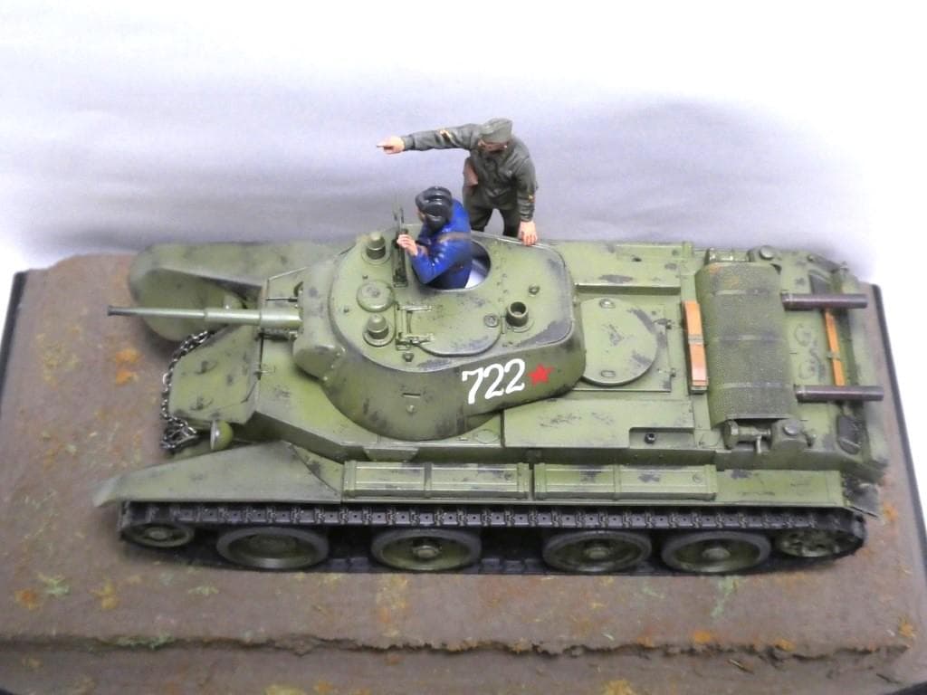 タミヤ 1/35 ソビエト戦車 BT-7 1937年型 完成品