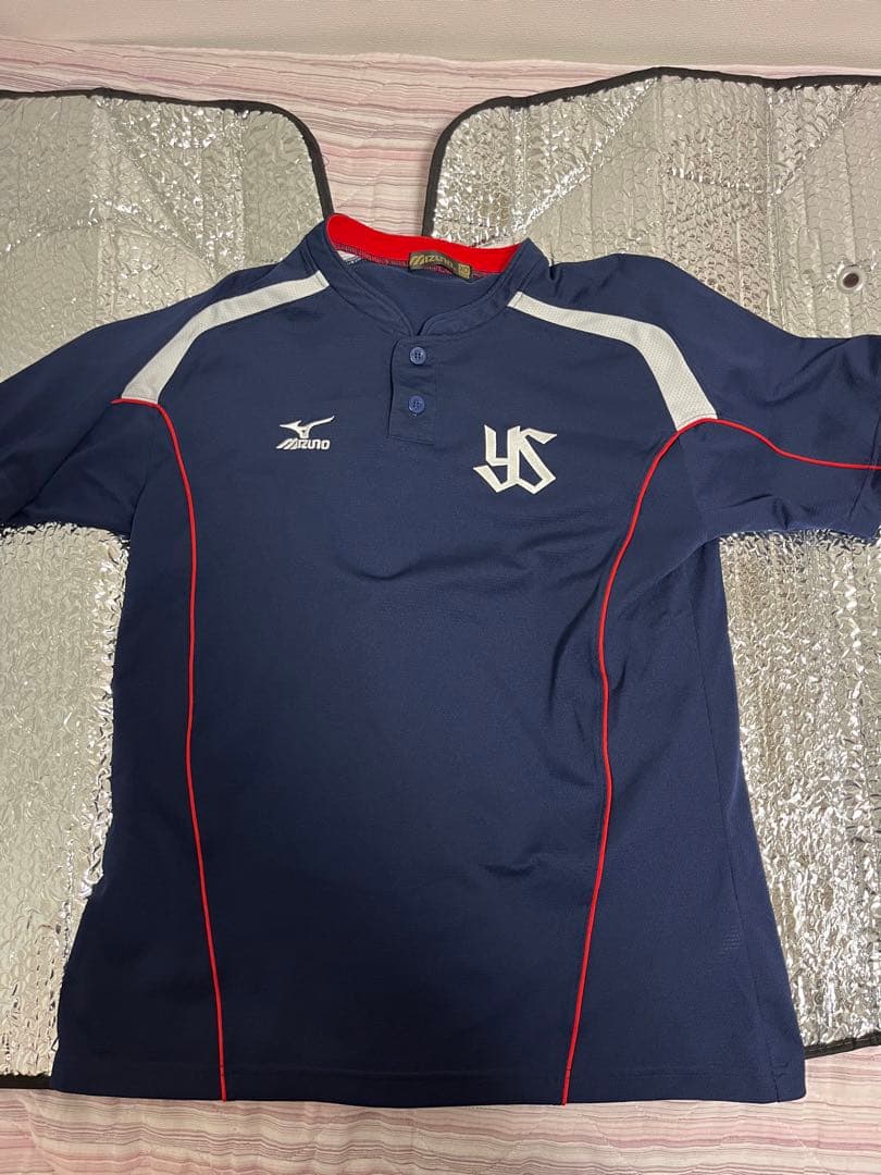 大幅値下げ！山田哲人選手本人使用 練習用シャツ本人直筆サイン入り
