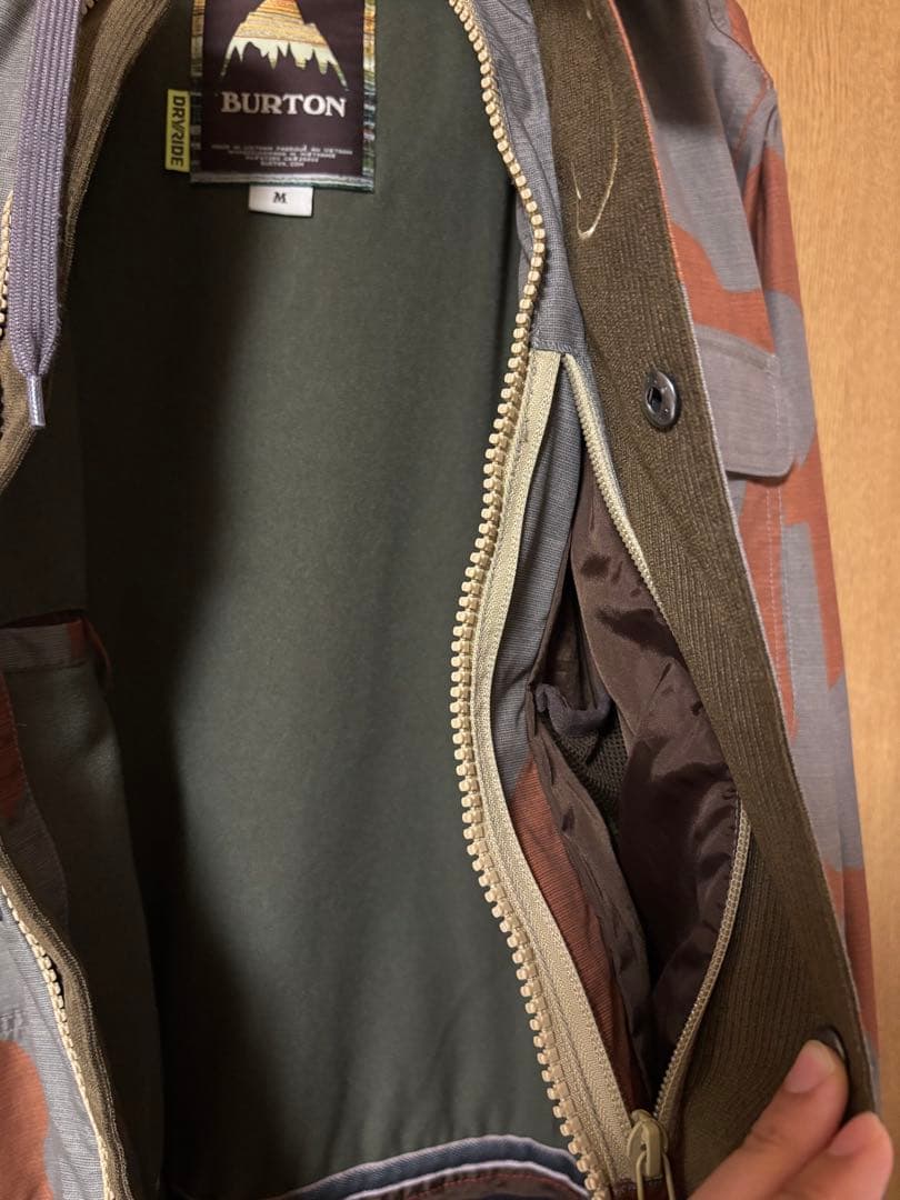 【美品】Burton スノボウェア M(170cm前後)
