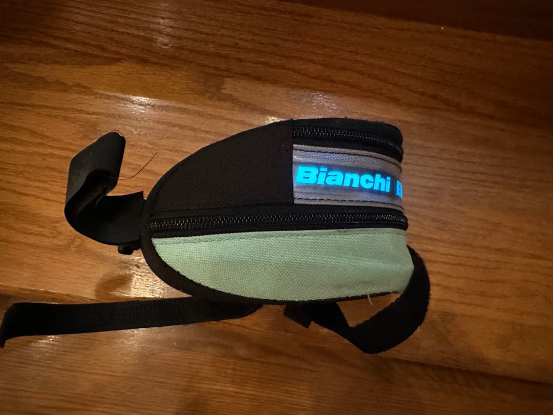 Bianchi サドルバッグ ELライト機能付き