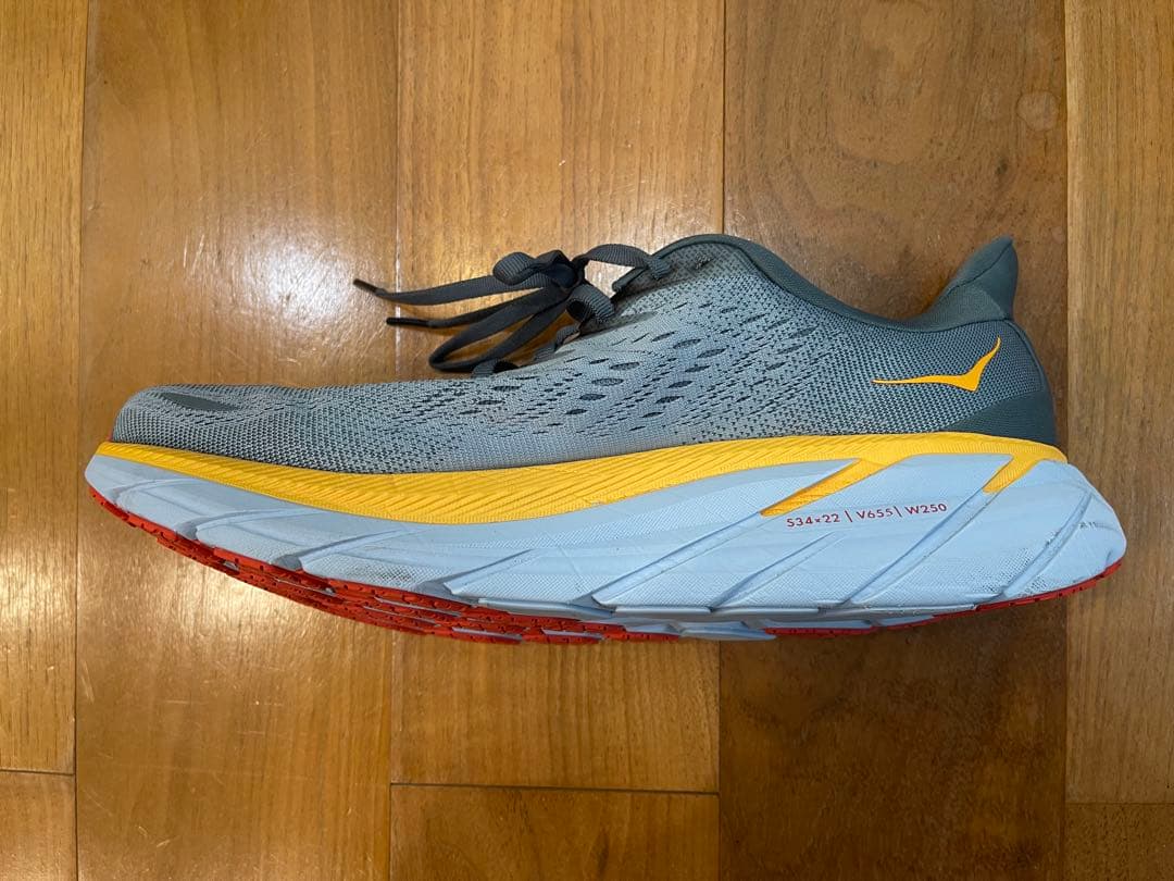 HOKA ランニングシューズ / CLIFTON 8 / 27.0cm